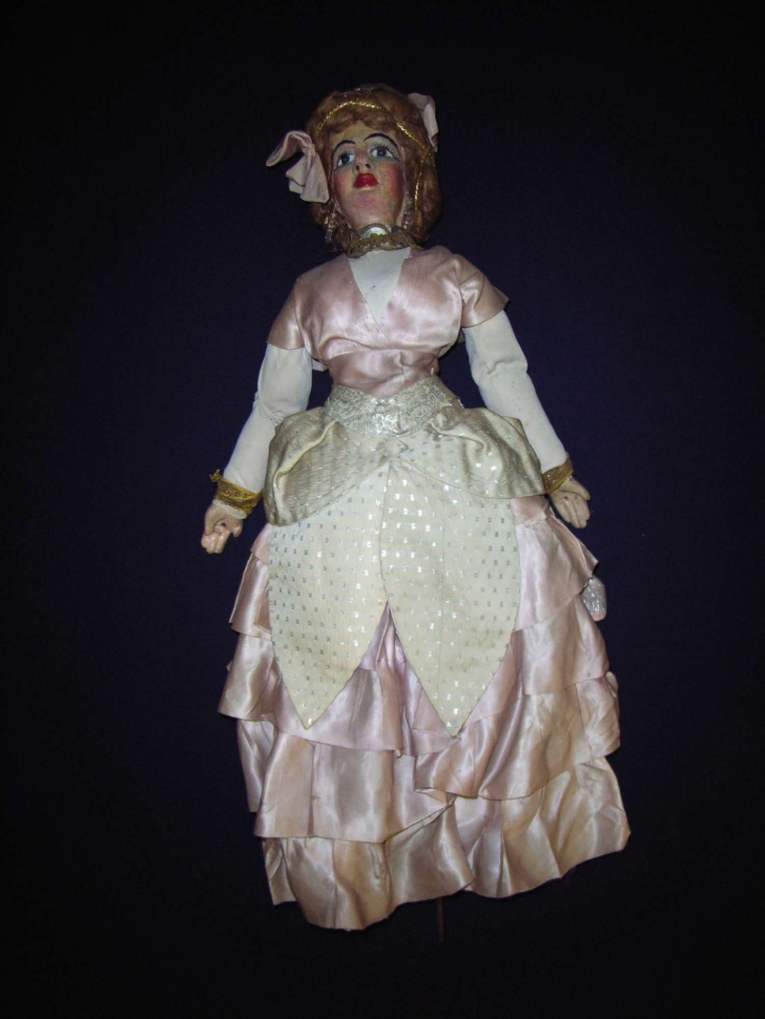 Figura femminile_fronte prima del restauro